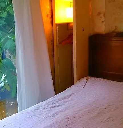 Проживание в семье Le Poulailler De L'ile De Re