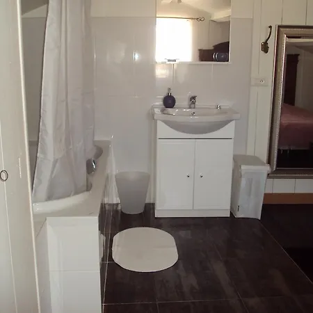 Homestay Le Poulailler De L'ile De Re